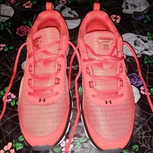 Men's Size 10 Red Under Armour Sneakers